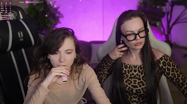 Orly_flame Webcam Show