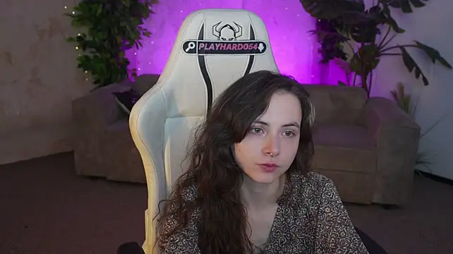 Orly_flame Adlı Modelin Canlı XXX Sohbeti