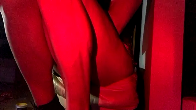 Show modela dongoralesko77 na web-kameri