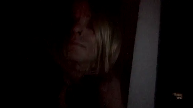 Show modela dongoralesko77 na web-kameri