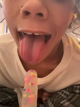 Tamiii420のウェブカメラショー