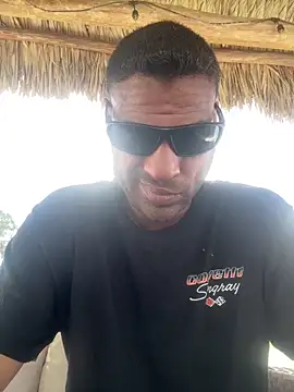 ZF-Athlete: διαδικτυακό σόου στην κάμερα