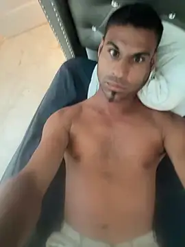Show de ZF-Athlete na webcam
