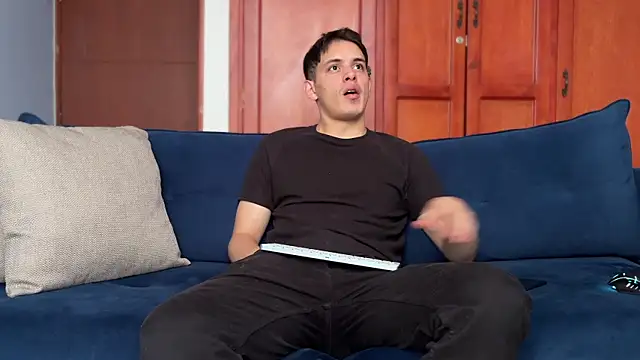 Enzho_liam Adlı Modelin Web Kamerası Şovu