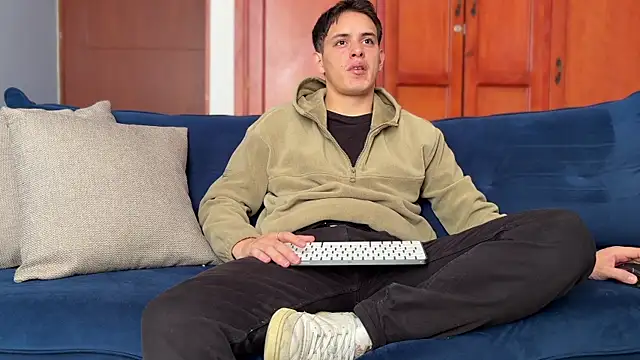 Enzho_liam Pertunjukan Webcam