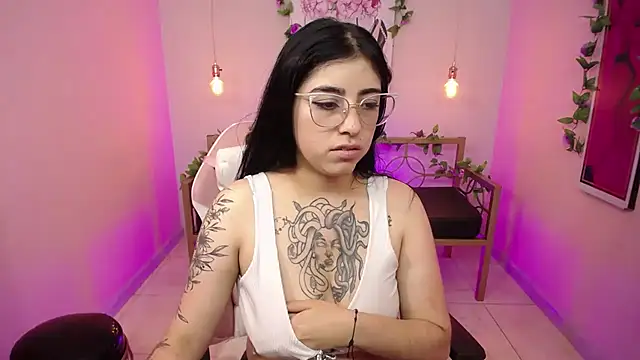 Adri_gomez_x 现场XXX聊天