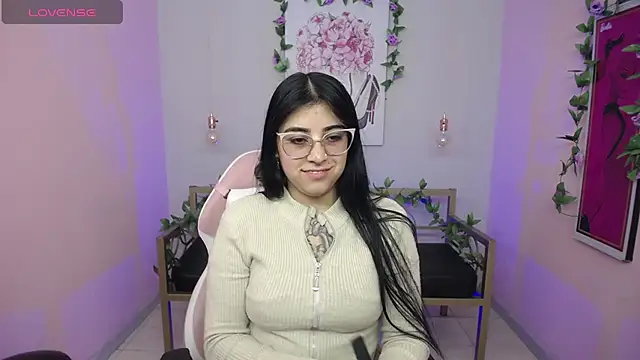 Chat XXX en directo de Adri_gomez_x