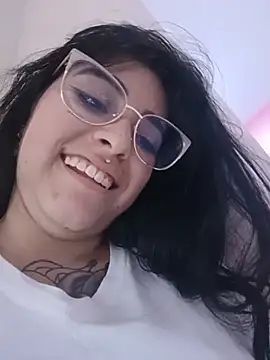 Adri_gomez_x's Webcam Show