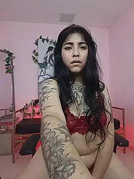 Adri_gomez_x Show in webcam