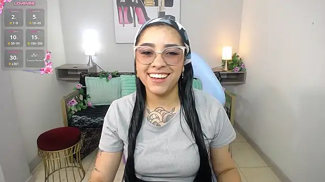 Show de Adri_gomez_x na webcam