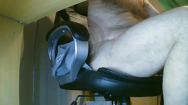 schlueppee64 Show in webcam