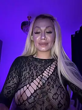AlmaBby Webcam show