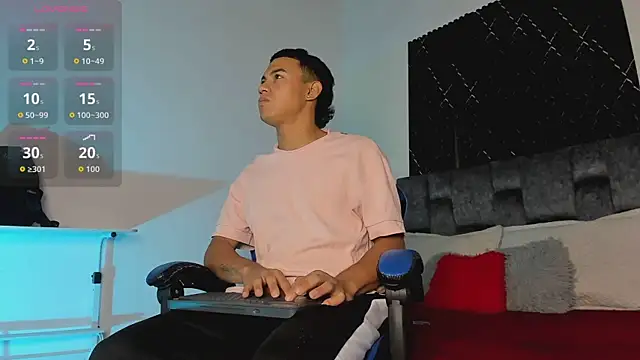 عرض كام Liamsubtle01