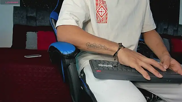 Liamsubtle01 webkamerás műsora
