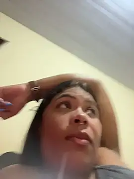 Show de webcam de ZahraAmira_
