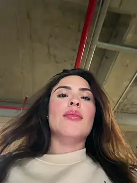 SofiaGomez444 élő XXX-chatje
