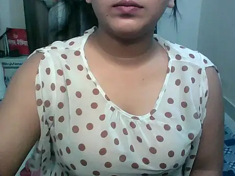 Sima_Roy95 Show Webcam