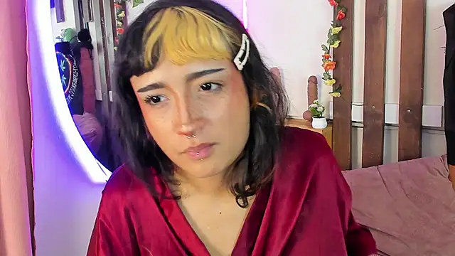 Chat +18 de MeowMota_ ao vivo
