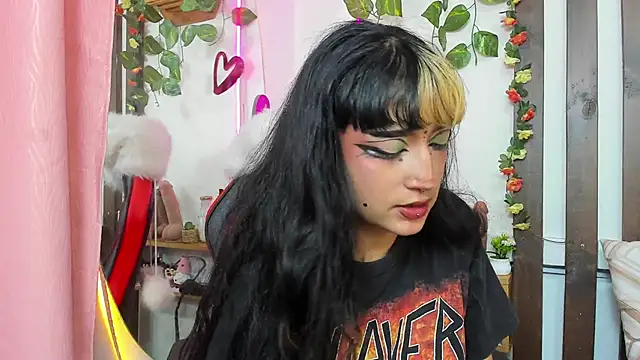 MeowMota_'s Live XXX Chat