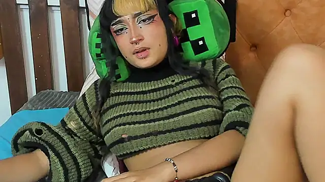 MeowMota_ Webcam show