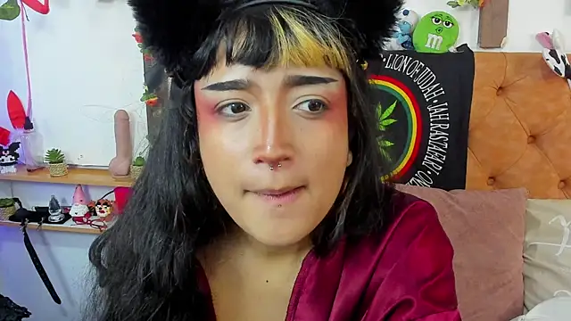 MeowMota_ Chat XXX in diretta