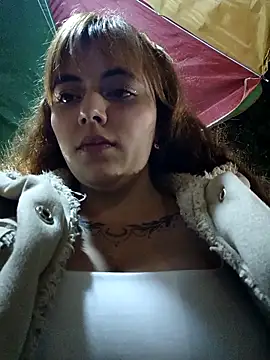 Pokazy przed kamerką – ISABELLA-01_