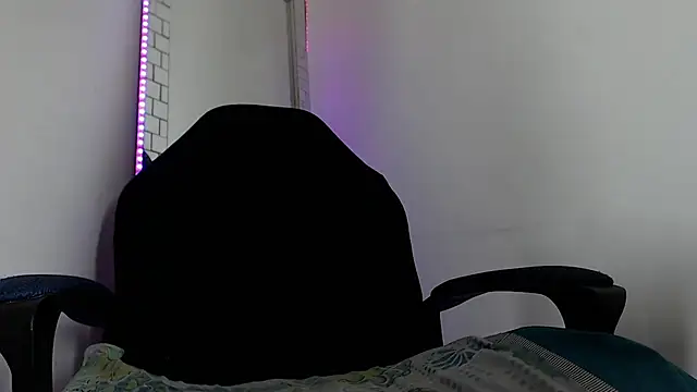 عرض كام Nash_fit18