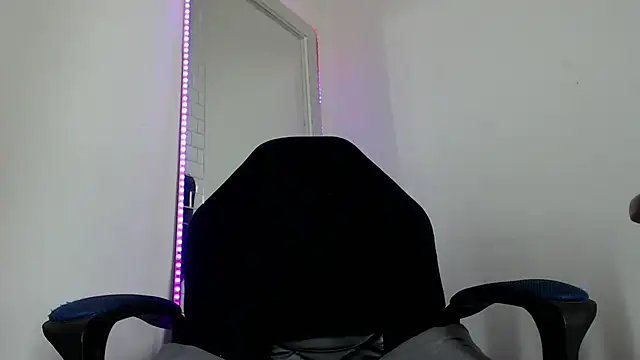 Nash_fit18 Webcam Show