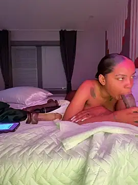 TheRealOshunQueen's Webcam Show