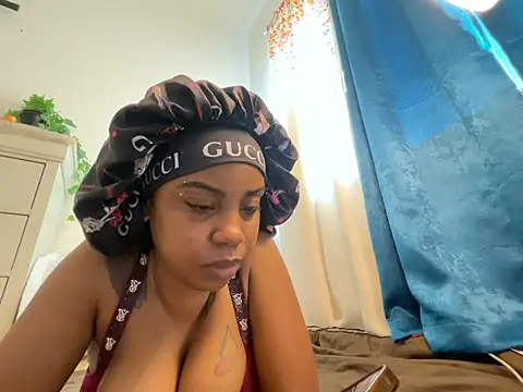 TheRealOshunQueen's Webcam Show