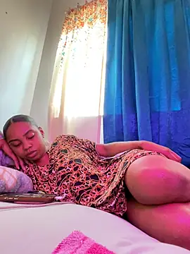 Pertunjukan Kamera Web TheRealOshunQueen
