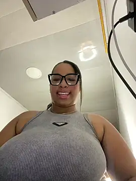 NV-Nikoll's Webcam Show