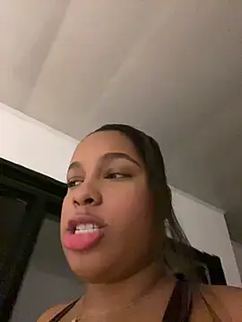 NV-Nikoll Live XXX-Chat