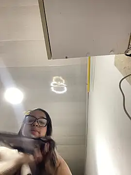 XXX chat uživo modela NV-Nikoll