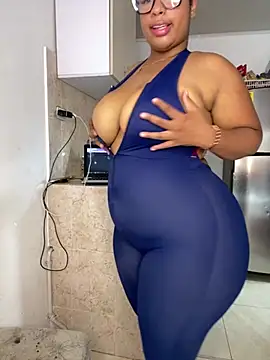 NV-Nikoll's Live XXX Chat