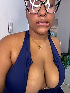 Chat +18 de NV-Nikoll ao vivo