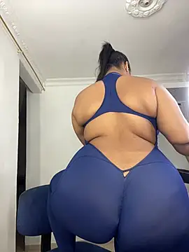 NV-Nikoll Chat XXX live