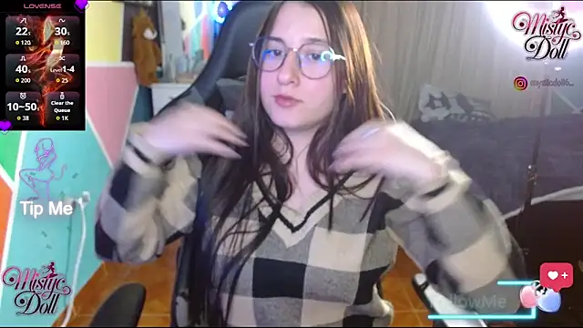 Chat +18 de Mysticdooll69 ao vivo