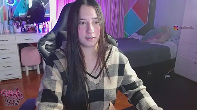 Chat XXX en directo de Mysticdooll69