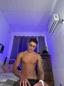 Jackson_stone Show in webcam