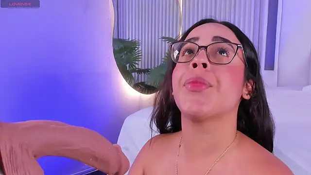 צ'אט XXX בשידור חי של FireDollx