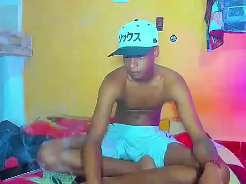 guerreros_aunstin Adlı Modelin Web Kamerası Şovu