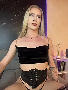 Alana_Stone Adlı Modelin Web Kamerası Şovu