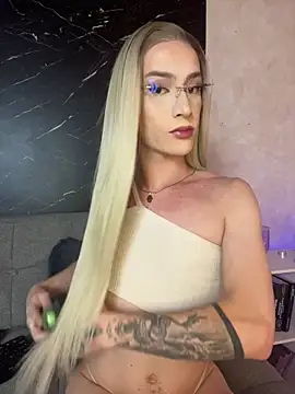 Alana_Stoneのウェブカメラショー