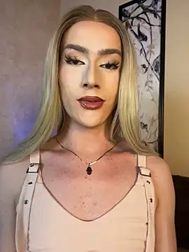 Alana_Stone Adlı Modelin Web Kamerası Şovu