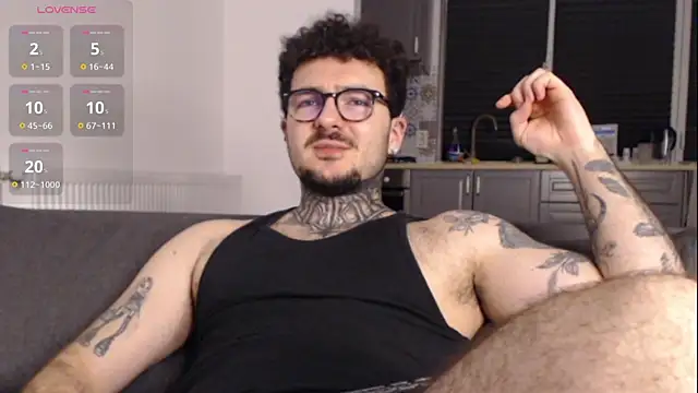 hyper_syren Webcam show