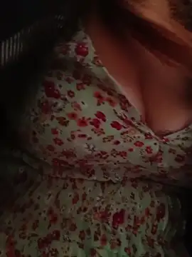 הופעת וובקאם של Alejandra_N