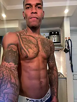 blackboy-strong Show in webcam