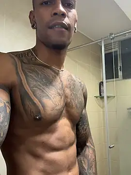 Show de blackboy-strong na webcam
