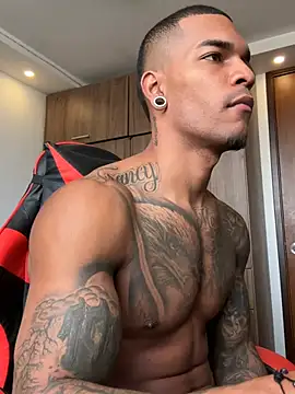 โชว์เว็บแคมของ blackboy-strong